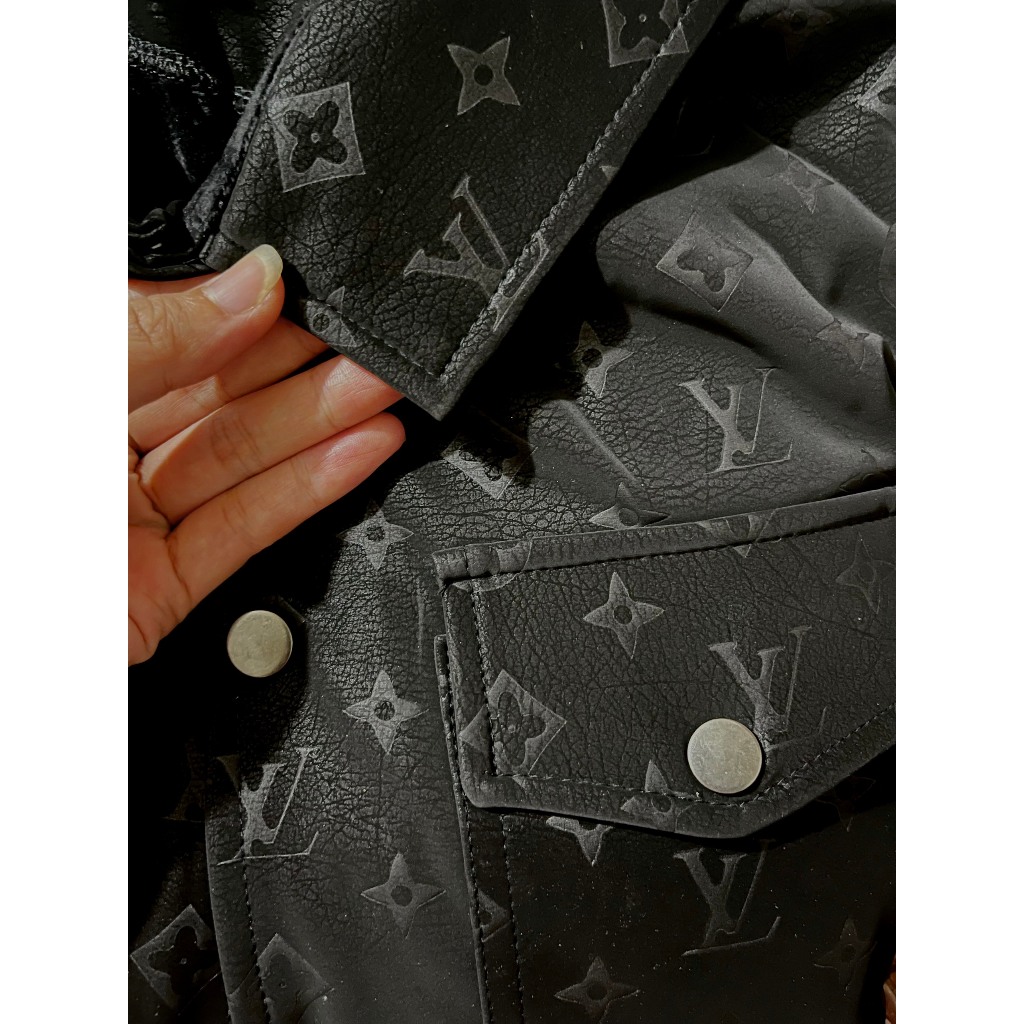 Áo Khoác Nam Da Nhung Dập Vân họa tiết