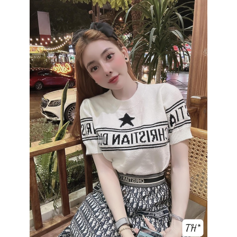 Set váy đì o QC đang hot hit lắm luôn ạ