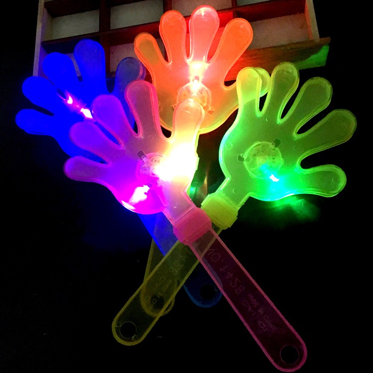 Đồ chơi cỗ vũ - Gậy bàn tay cho bé