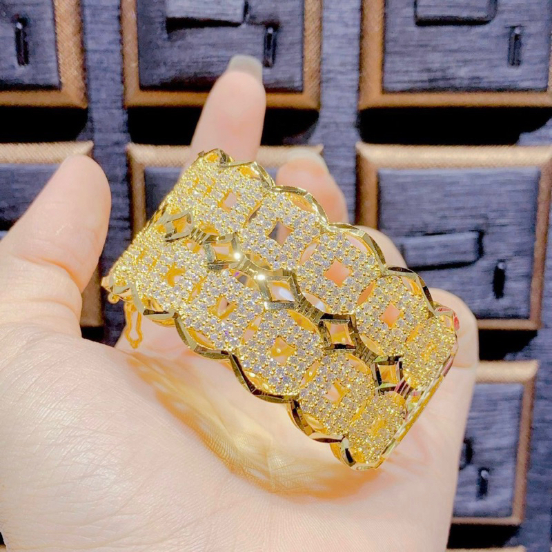 Vòng tay hoạ tiết kim tiền đính đá cz nhân tạo siêu sáng Kami