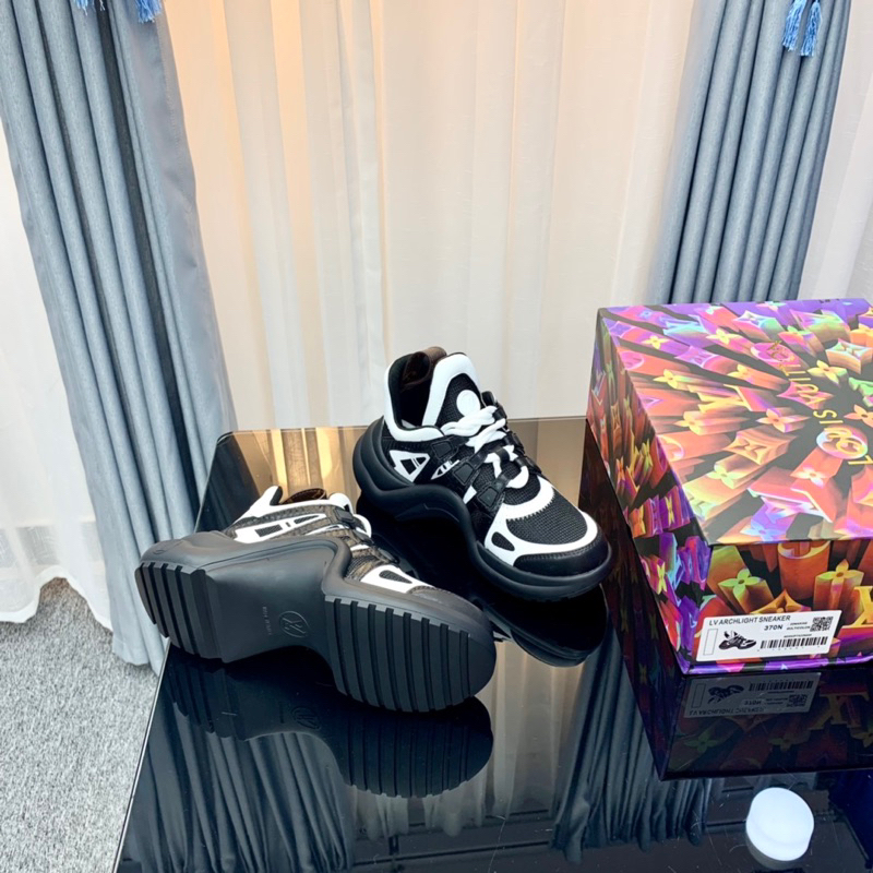 GIÀY LV ĐEN TRẮNG BUỘC GIÂY CAO CẤP 1:1