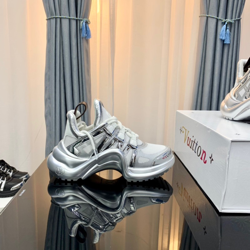 Giày L’V Trane’r Trắng Bạc Lai Au Sc