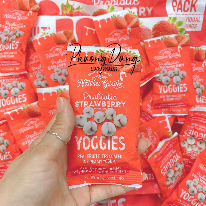 Viên dâu tươi sữa chua Probiotic Strawberry Yoggies Nature's Garden Mỹ thơm ngon 600g