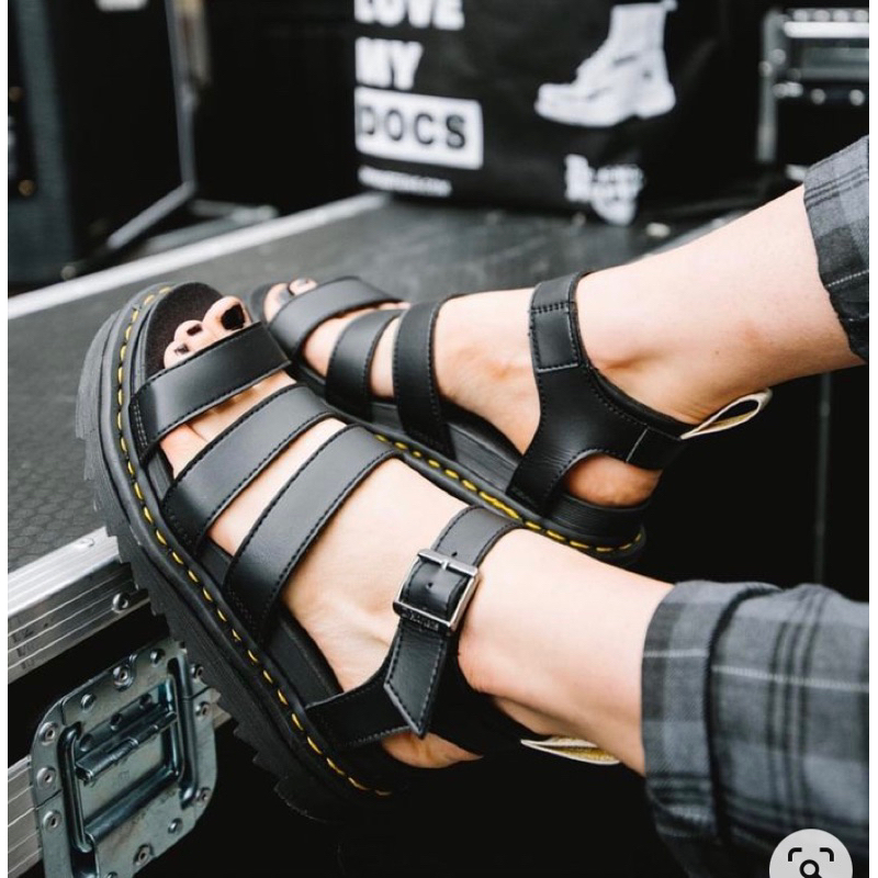 Thanh lý sandal Dr Martens