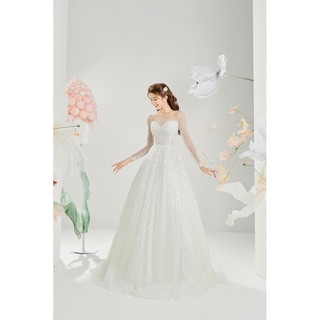 Váy cưới lấp lánh suông
