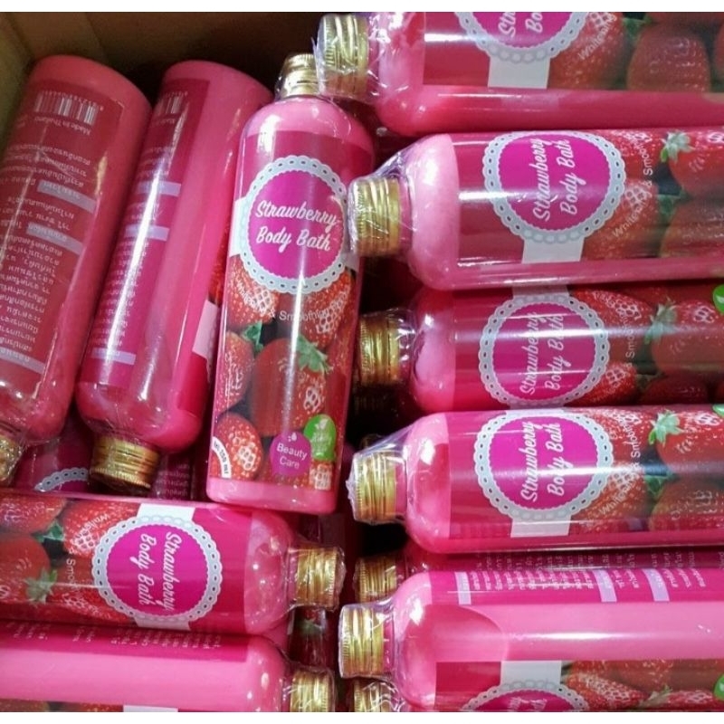 Sữa tắm Dâu Tây Thái Lan giúp trắng da toàn thân 250ml