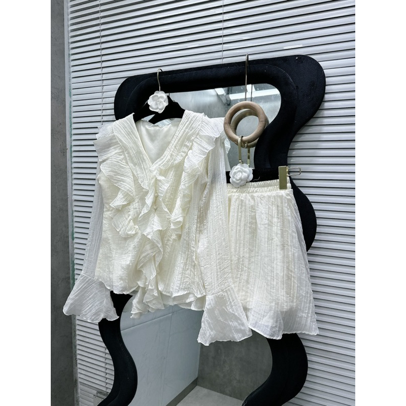 SET ÁO SƠ MI BÈO KHUY KÈM CHÂN VÁY TƠ NHĂN HOT TREND loại 1