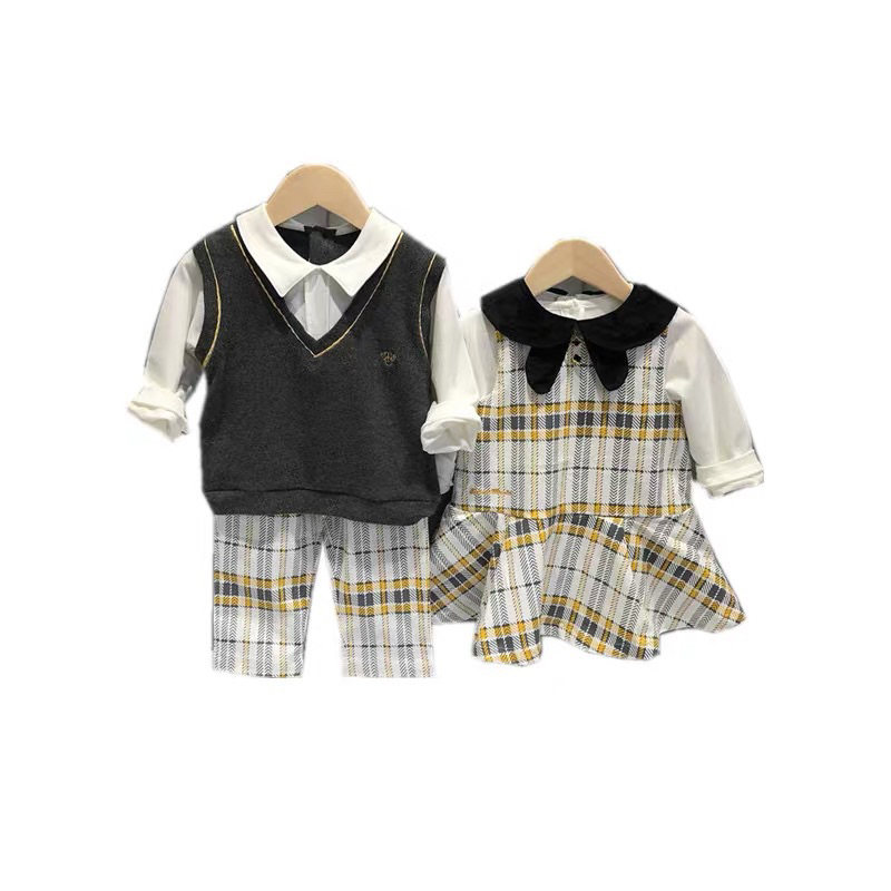 Set bé trai bé gái kẻ phong cách Hàn quốc 2023