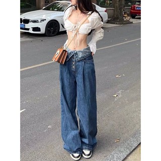 - Áo croptop sexy/ Quần jeans ống rộng