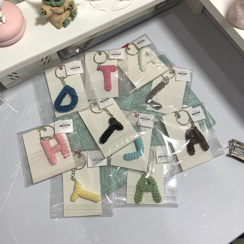 Móc Khoá Chữ Cái Bằng Len