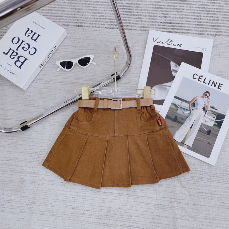 Chân váy kaki xếp ly bé gái