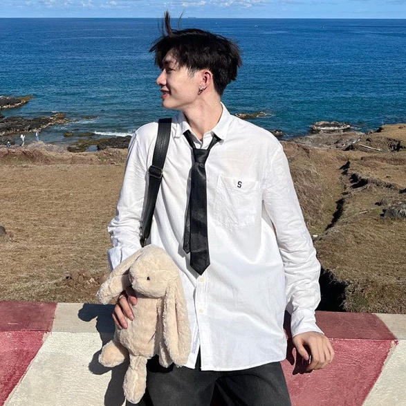 Áo sơ mi unisex form rộng thêu chữ S - Retrostyle - AosomitronchuS3071_P9K16