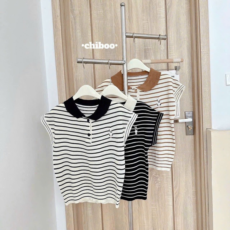 Áo Len Kẻ Thêu Thỏ, Cổ Sen, Vai Hến, Họa Tiết Kẻ Ngang