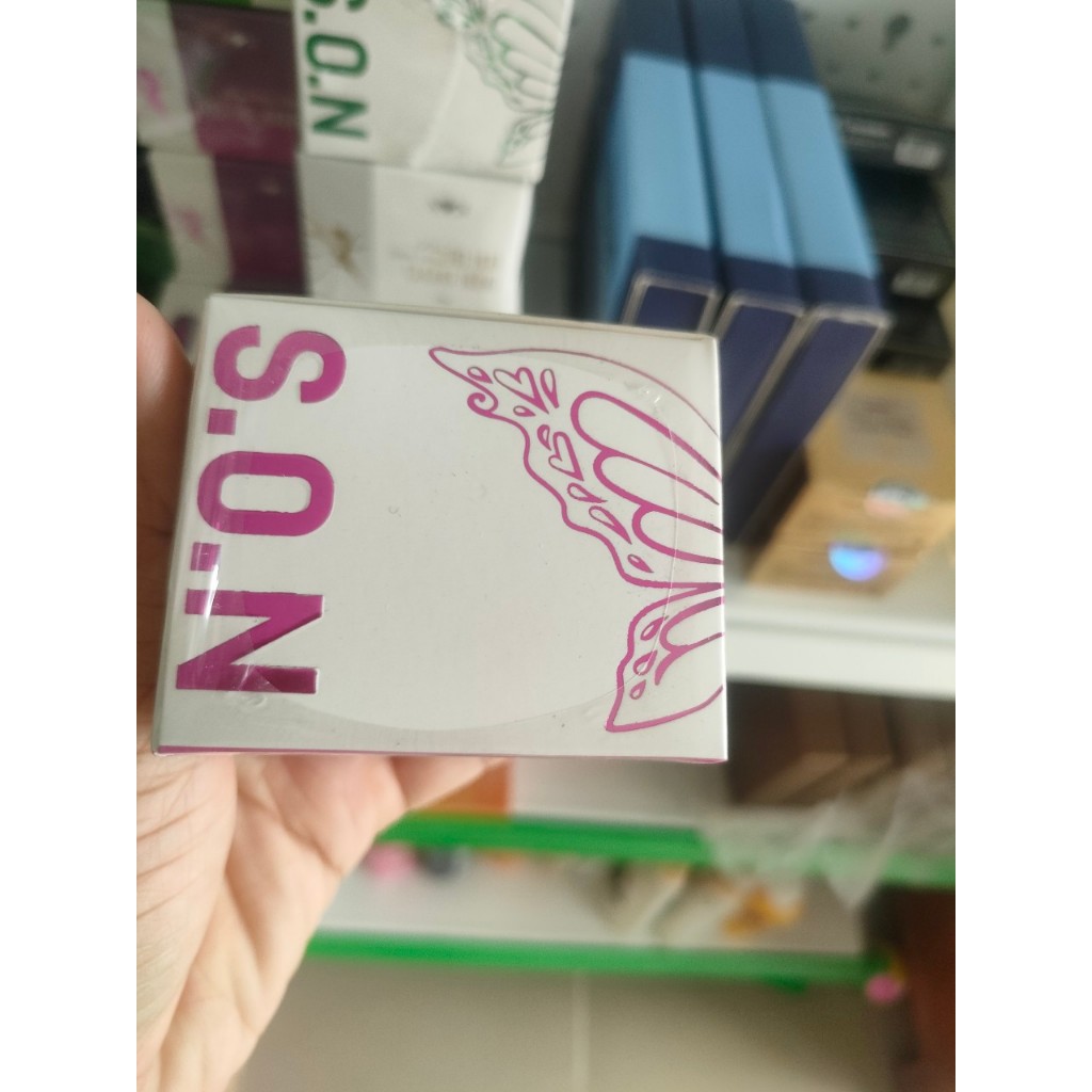 Kem Dưỡng Trắng Da Mờ Nám Tàn Nhang SON - Hộp Màu Tím 10g