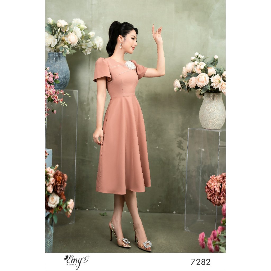 Đầm EMY EM7282  Xoè Be Cổ Tròn