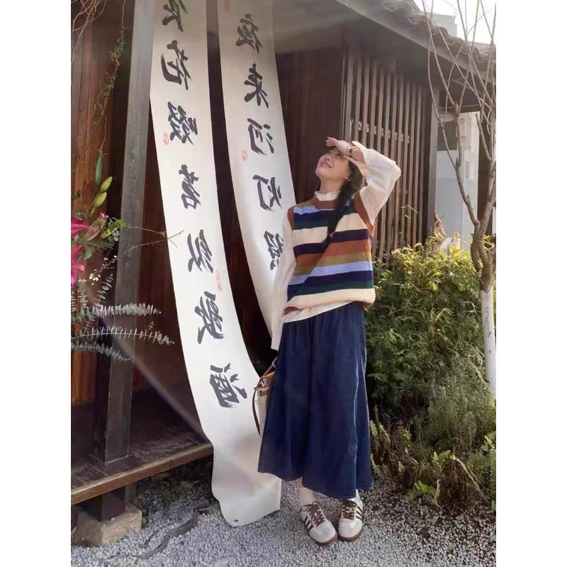 Áo gile len cổ điển màu kẻ nâu phong cách hàn