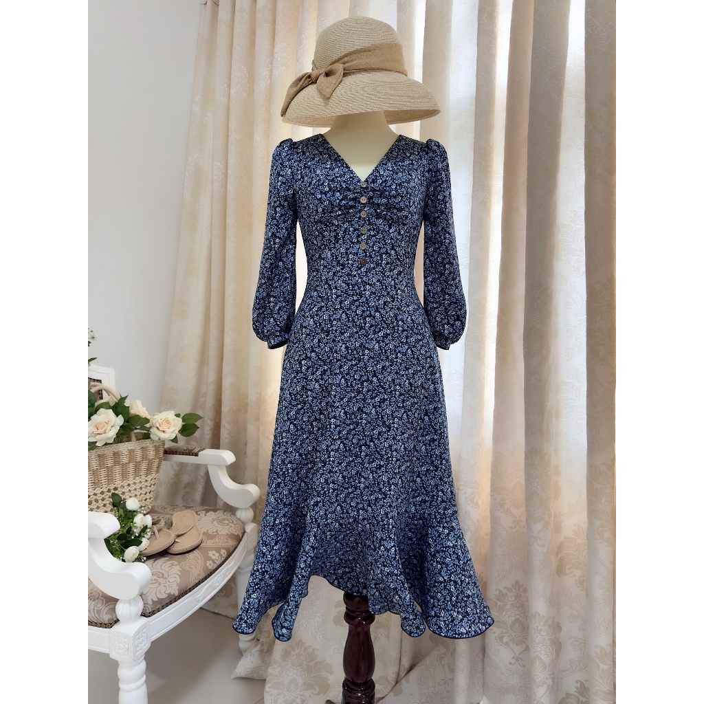 Đầm Midi cổ tim dún ngực, cài nút giả, tay phồng, tùng A phối bèo _ D9.709