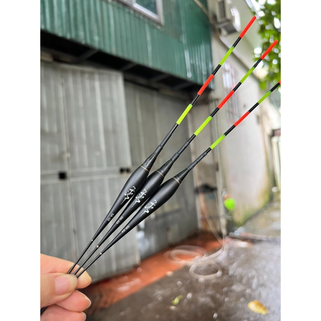 Phao Hố Đấu cao cấp Hắc Mã Liên ngày và đêm , chuyên cá nhát ,tự cân bằng không cần chì , thích hợp câu chép và săn hàng