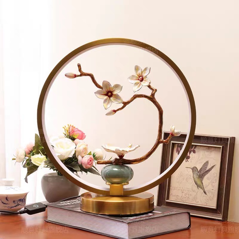Đèn bàn Hoa Mộc Lan hiện đại trang trí ấm áp và lãng mạn - Đèn LED cảm ứng phòng ngủ cây thông bonsai sáng tạo