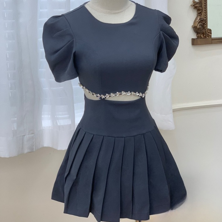 𝐋𝐘𝐍𝐀 𝐃𝐑𝐄𝐒𝐒 Đầm nhất cut-out nhẹ nhàng tay bồng - TKCC Ashley