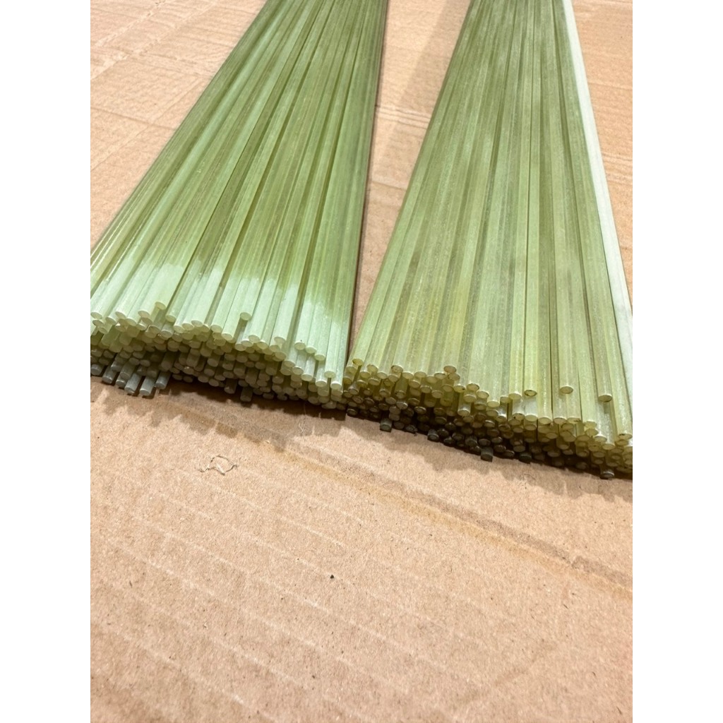 Chân thủy tinh chuyên làm chân, ngọn phao câu cá, câu lục, câu đài. Siêu bền, đàn hồi cao