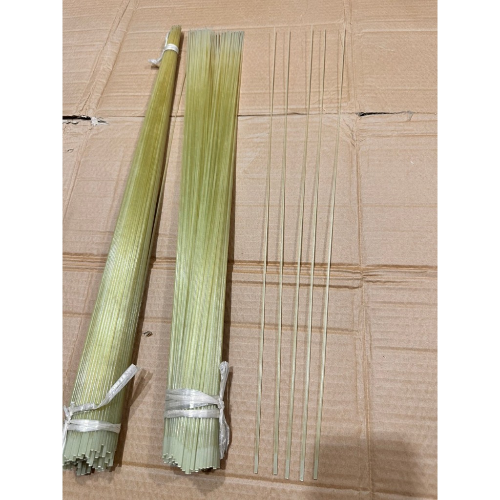 Chân thủy tinh chuyên làm chân, ngọn phao câu cá, câu lục, câu đài. Siêu bền, đàn hồi cao