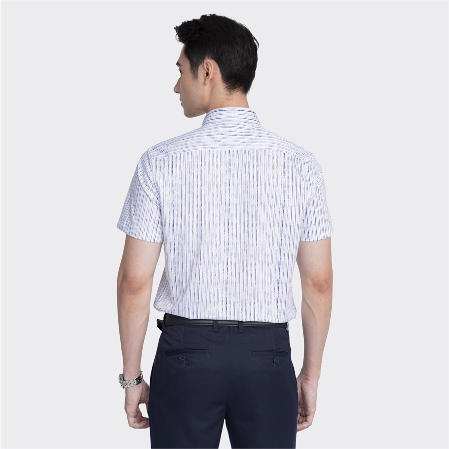 Áo sơ mi nam ngắn tay ARISTINO màu trắng in họa tiết sọc tạo hiệu ứng ấn tượng, thanh lịch - ASS110S2