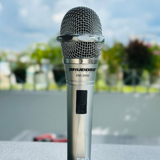 Micro có dây hát karaoke gia đình SHUBOSS SM3000 cao cấp hút âm tốt làm bằng kim loại sáng bóng chắc chắn