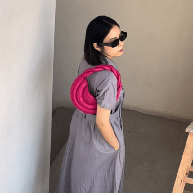 Túi bán nguyệt handmade livvil, túi xách thời trang độc đáo, chần bông 2 màu đen, hồng