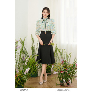 Áo sơ mi thô cổ tròn xanh họa tiết hoa YOONA - YT3B551