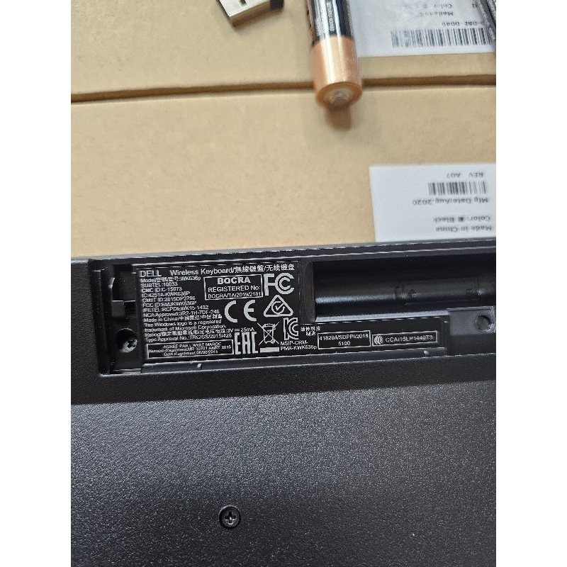 Bộ Bàn Phím chuột DELL KM636p Không Dây New Hàng Chính Hãng