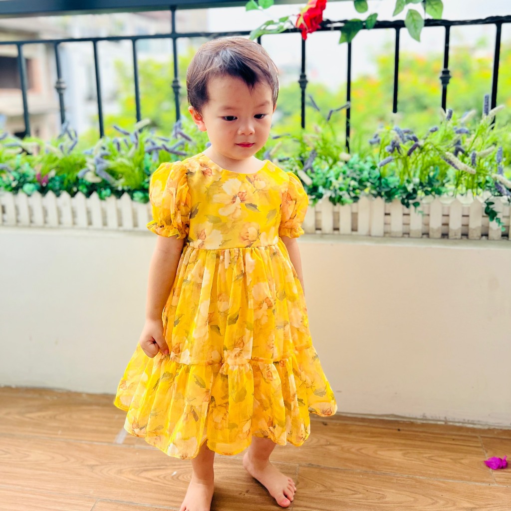 Váy bé gái, đầm bé gái họa tiết hoa hồng  màu vàng cực sang chảnh cho bé gái từ 1- 10 tuổi tại Mom's Choice