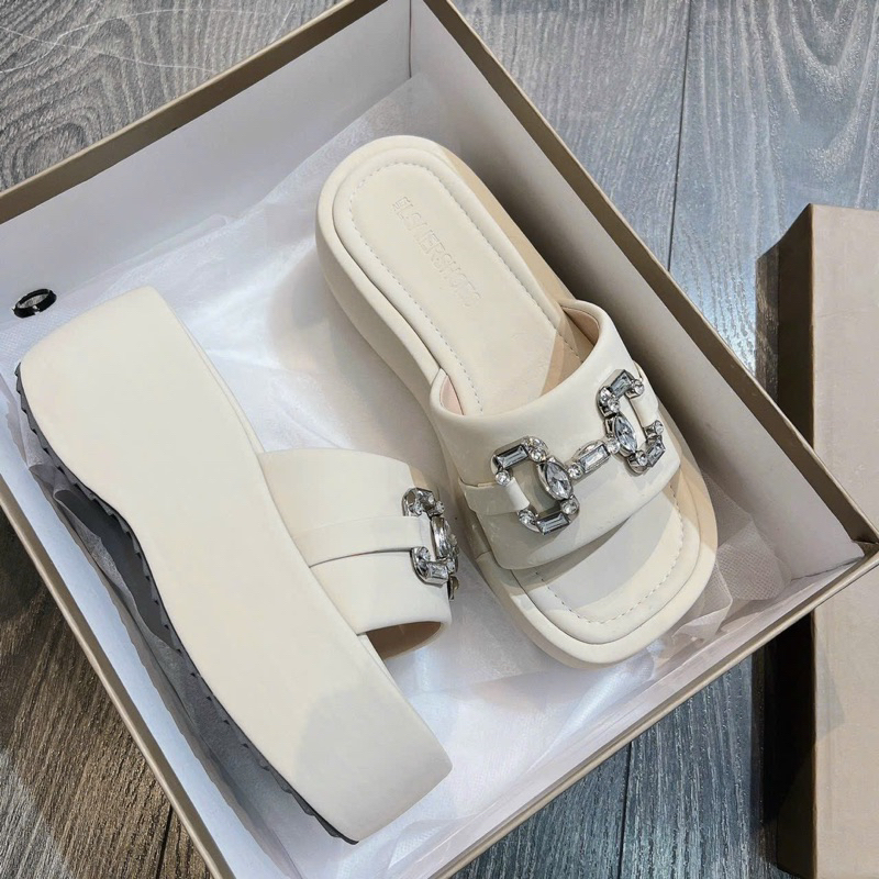 DÉP XUỒNG BẢN DA KHOÁ XINH 😍