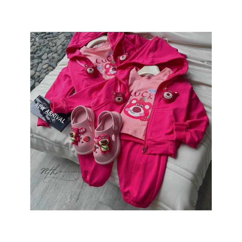 Set kèm áo khoác cho bé gái