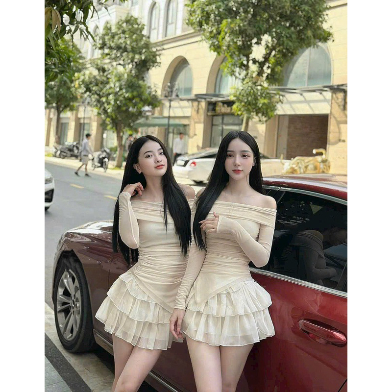 SÉT ÁO BẸT VAI CHÂN VÁY XOÈ NGẮN THIẾT KẾ