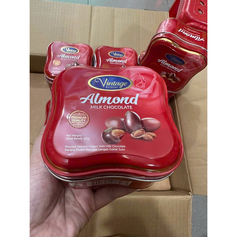 SOCOLA SỮA 𝐕𝐈𝐍𝐓𝐀𝐆𝐄 𝐋𝐔𝐗𝐔𝐑𝐘  - NHẬP KHẨU 𝗠𝗔𝗟𝗔𝗬𝗦𝝞𝗔 - Gói quà Tết