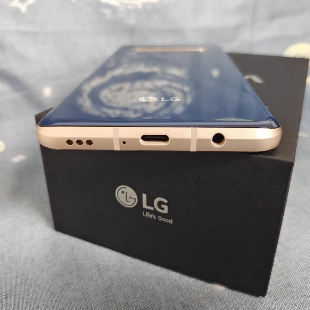 Điện thoại LG V60 ThinQ 5G/8GB+128GB/chip Snapdragon 865/chơi game mượt/cấu hình xuất sắc