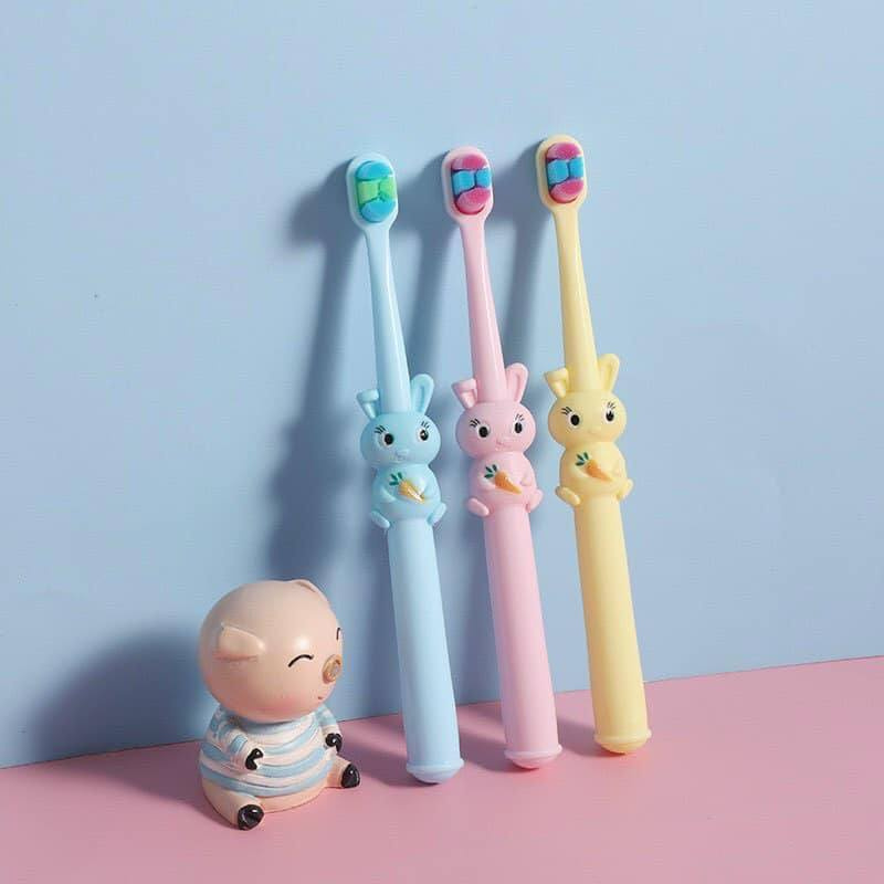 Bàn Chải Đánh Răng Kichilachi Cho Bé Lông Tơ Siêu Mềm Hình Thỏ