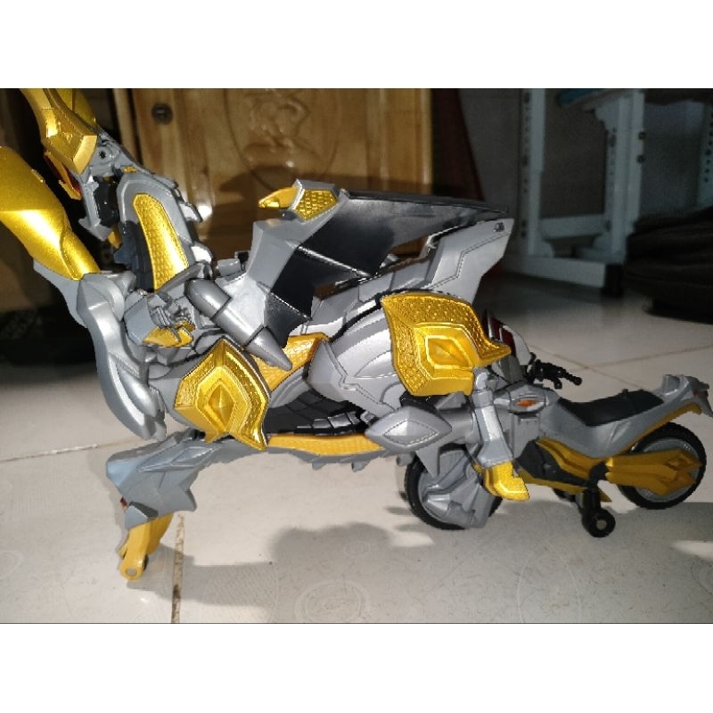 Mô hình đồ chơi chính hãng Bandai DX Wizardragon & Machine Winger - Kamen Rider Wizard