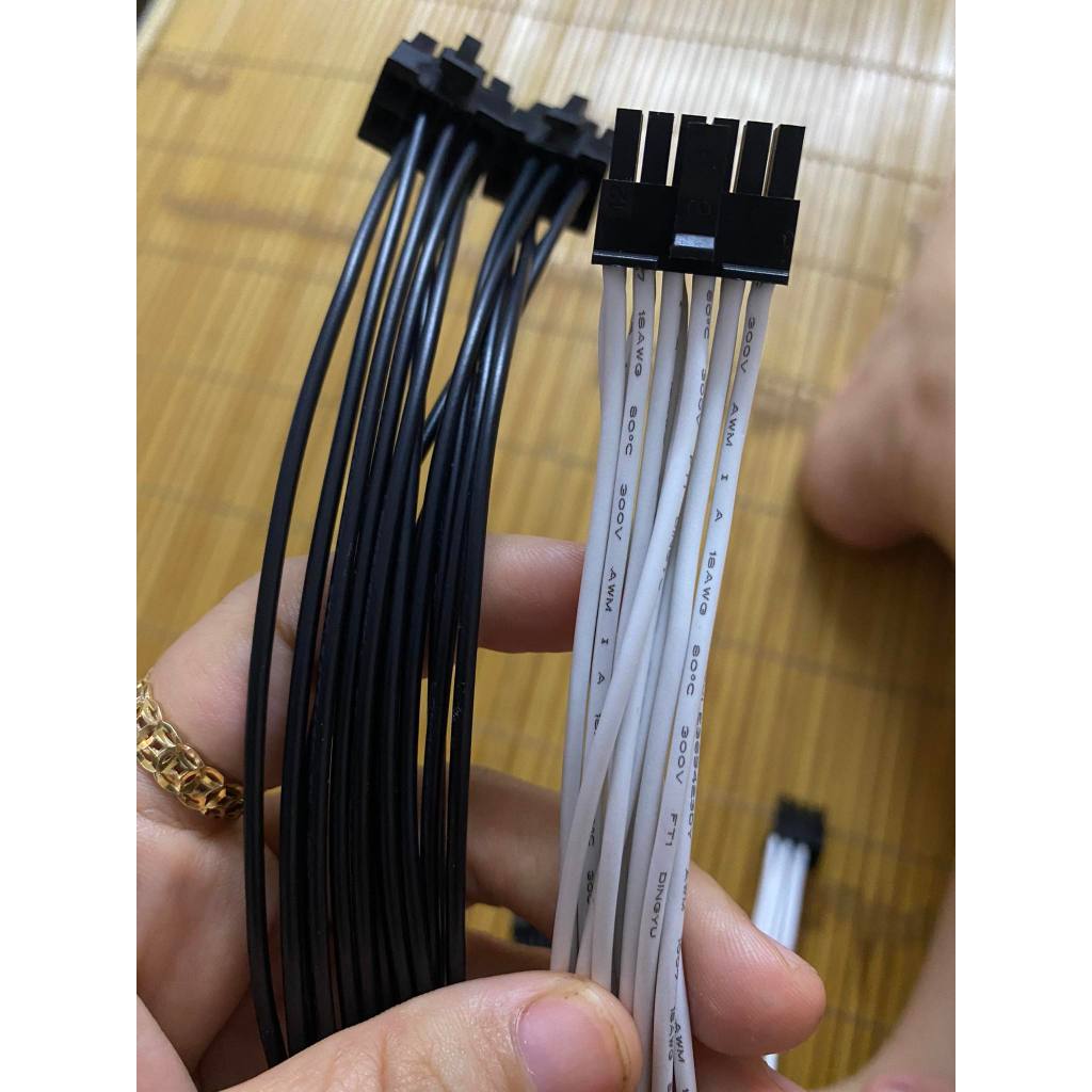 Dây cáp 2 đầu 8 pin ra 1 đầu RTX4000 Series