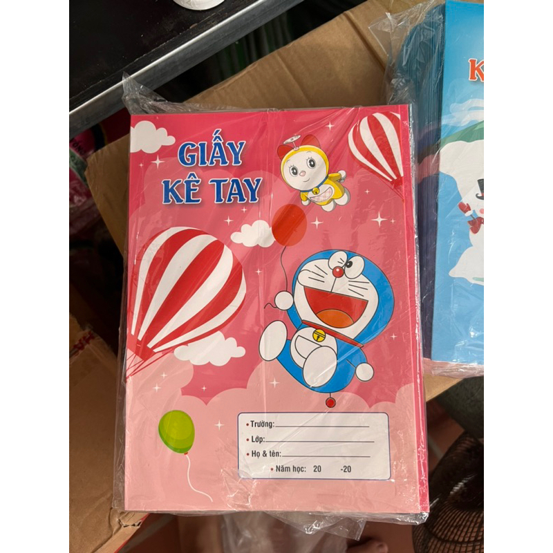 Giấy kê tay giữ vở sạch cho bé