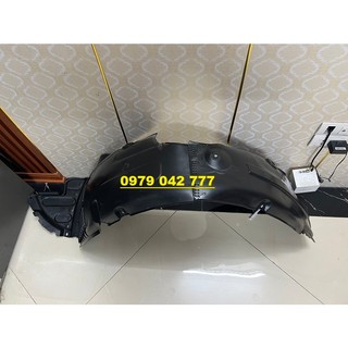 Chắn bùn lòng dè trước hyundai santafe 2012-2015