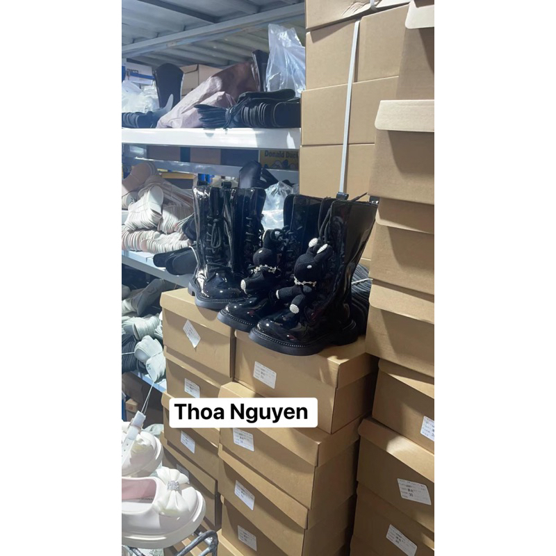 Boot Da Bóng Có Kèm Gấu Siêu Chất Chơi Cho Bé Gái