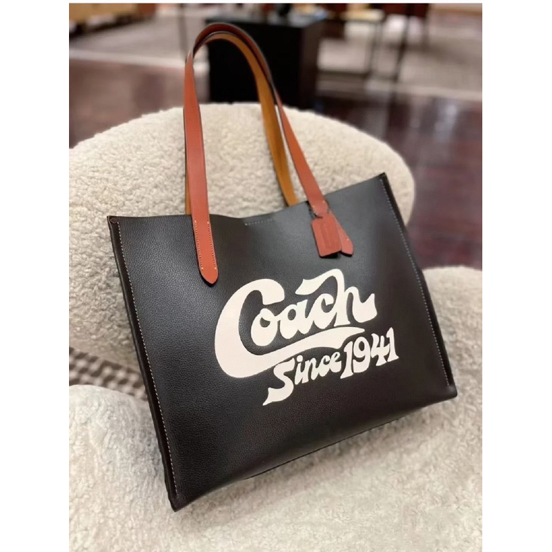 Túi COACH Relay Tote 34 With New York City