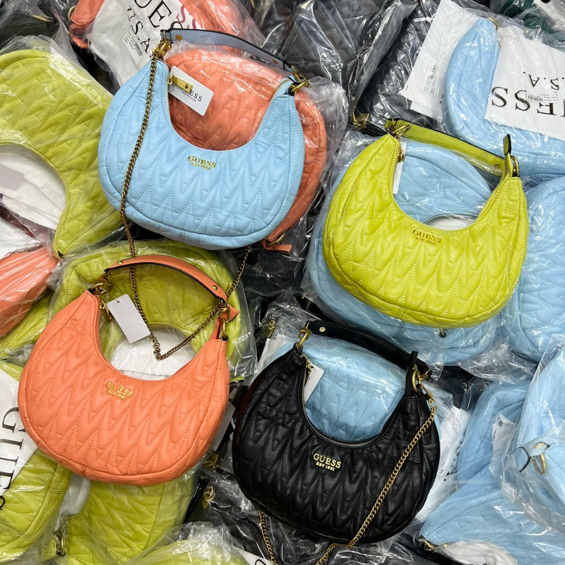 Túi guess golden kẹp nách