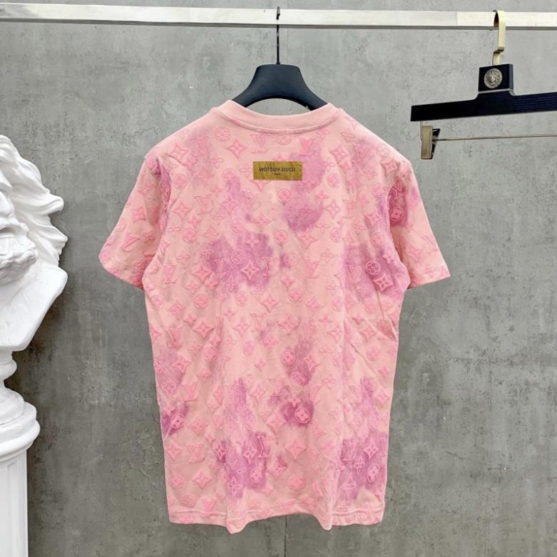 Áo Thun Cotton LV Dập Vân Nổi Hồng Cánh Sen, Unisex, Form Rộng, Dày Dặn, N108