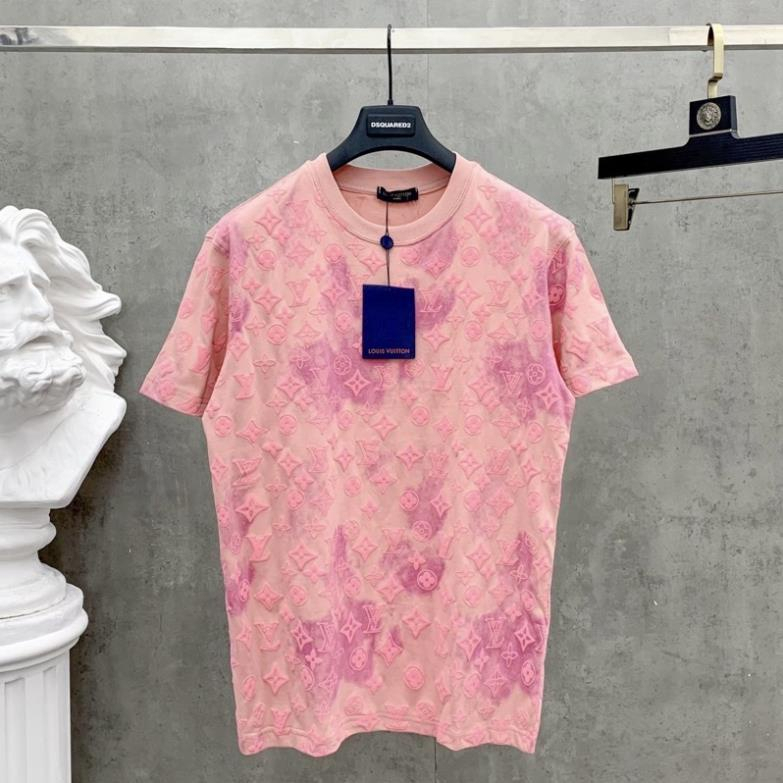 Áo Thun Cotton LV Dập Vân Nổi Hồng Cánh Sen, Unisex, Form Rộng, Dày Dặn, N108