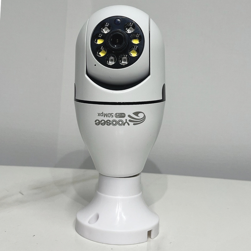 Camera Yoosee Wifi Yoosee 8 LED Đuôi Bóng Đèn Xoay 360 Độ 5.0Mps - 1080P Bảo Hành 6 Tháng