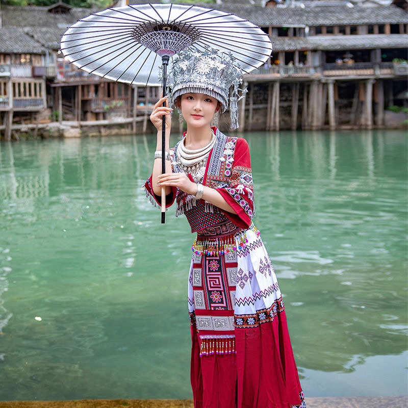 Bộ Trang Phục Dân Tộc Miêu, hoá trang du lịch