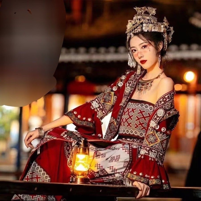 Bộ Trang Phục Dân Tộc Miêu, hoá trang du lịch